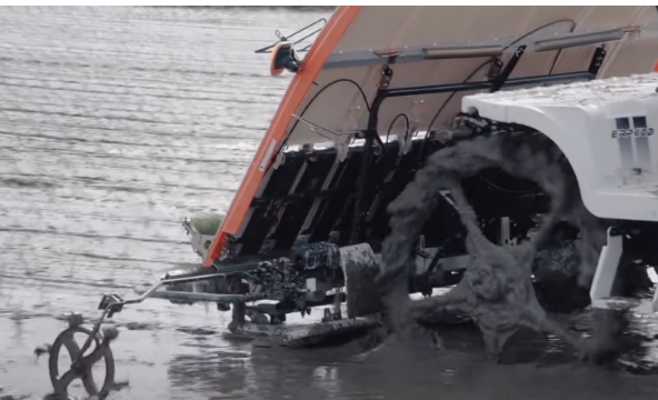 흔들림 없는 설계로 바른 모 자세와 고속이앙 실현